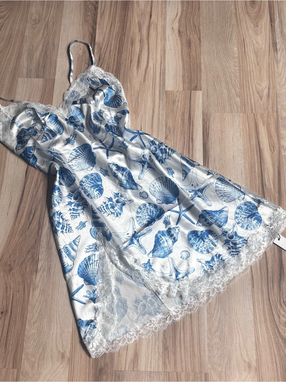 Amazon Blue & White Seashell Lace-Trim Slip